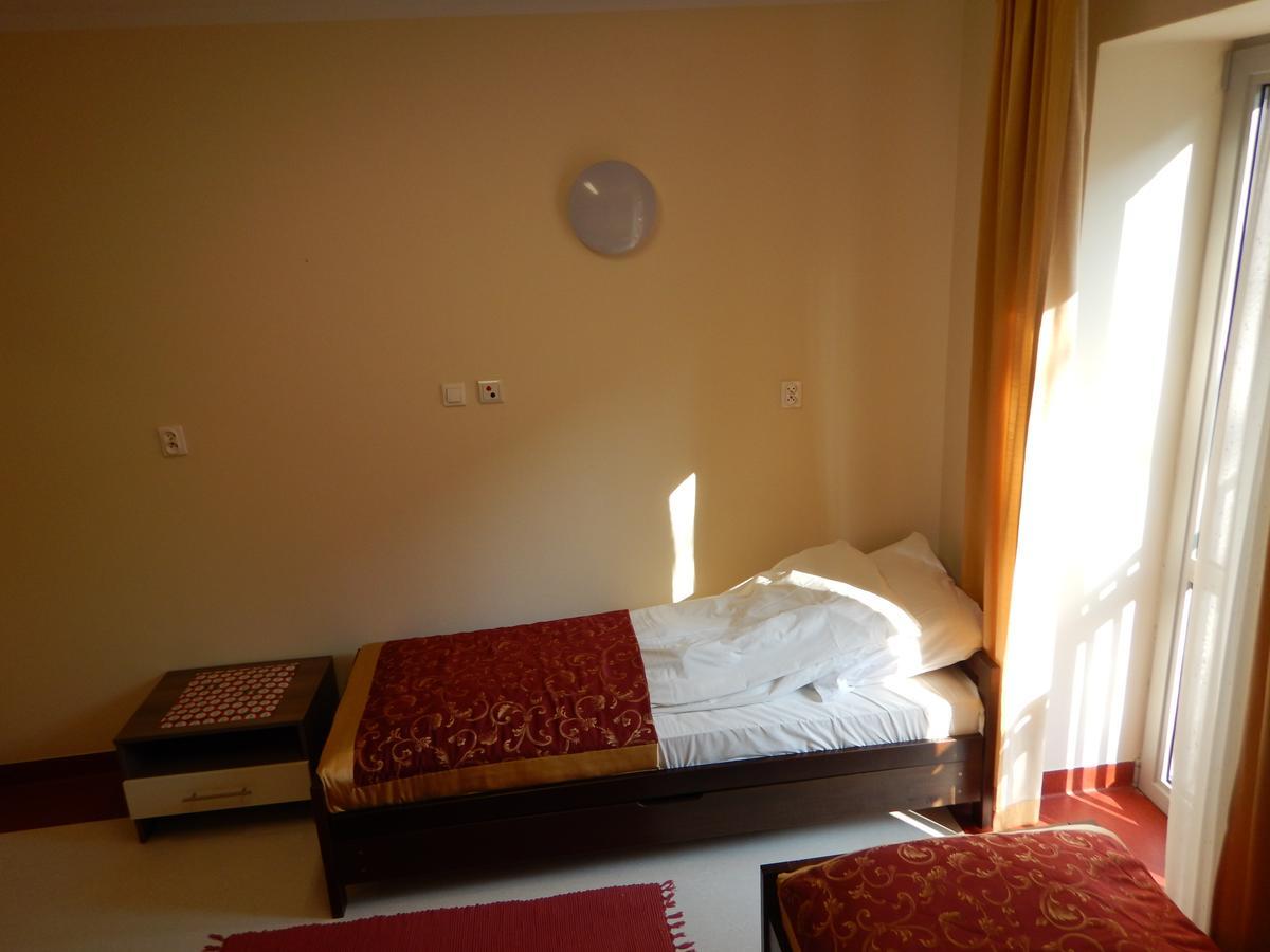 Hostel Sklodowska Lublin Exterior photo